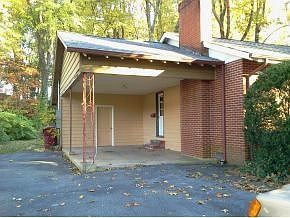 5th image of 706 Forest Ave