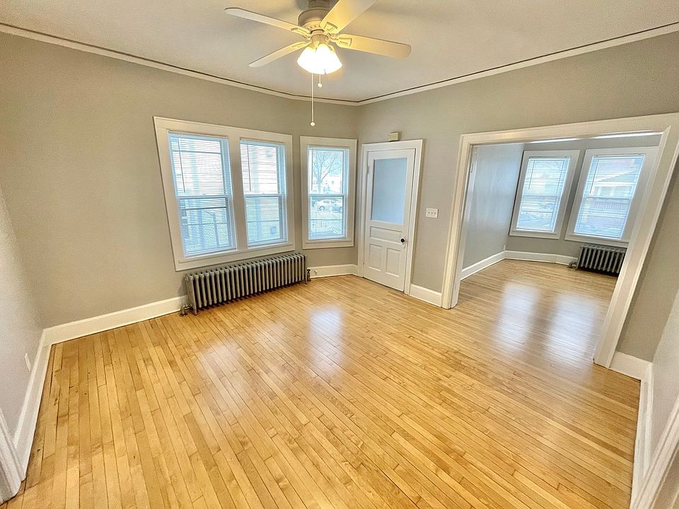 1st image of 1818-1820 N Warren Ave