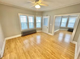 1818-1820 N Warren Ave, Milwaukee, WI