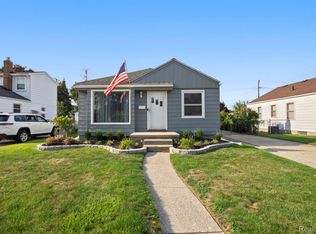80 Tecumseh St, Clawson, MI 48017