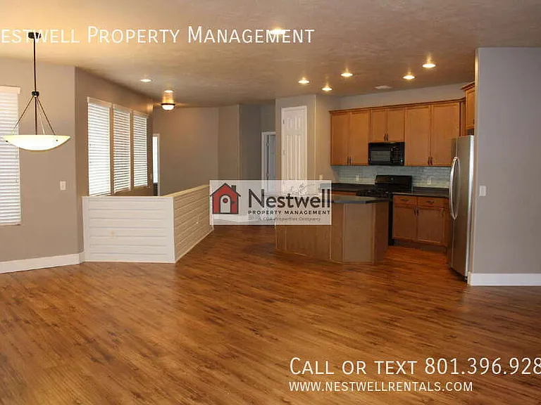 4677 W Firmont Dr — Photo 6
