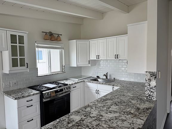 2nd image of 2612 Seaview Ave #2612