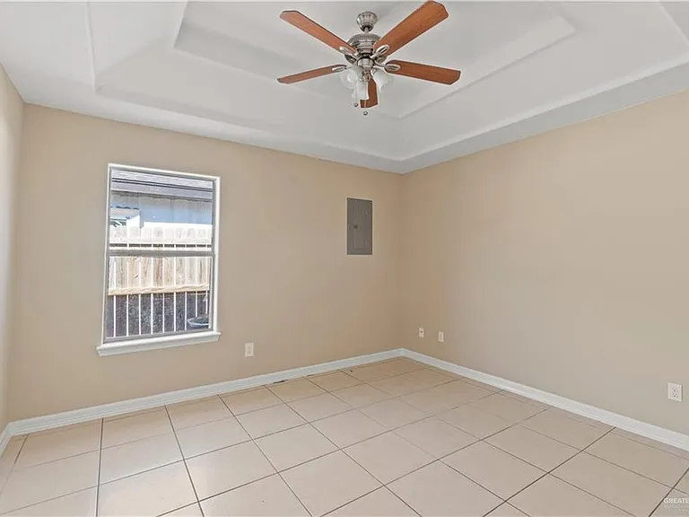 418 Lotto Ln — Photo 6
