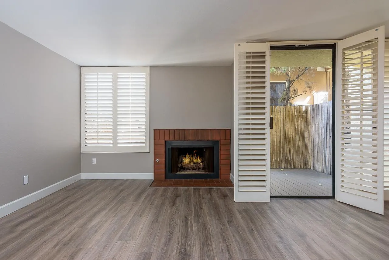 2 bed, 1456 sqft, $3,950 — Photo 4