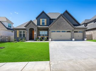 5910 SW Dryden Rd, Bentonville, AR 72713