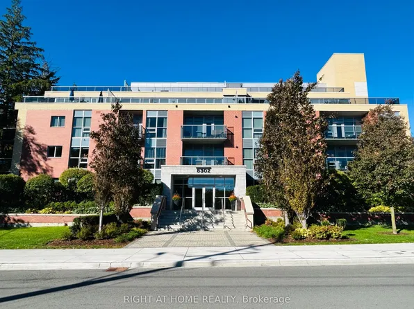 8302 Islington Ave #207, Vaughan, ON L4L 0E6