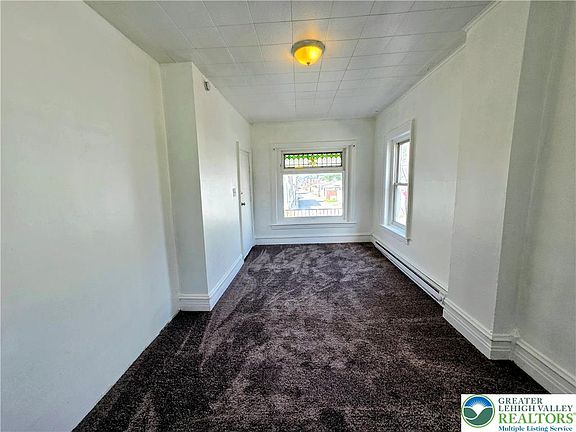 4th image of 641 N Howard St Floor 1