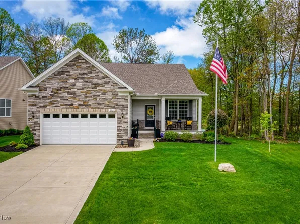 7798 Hunting Lake Dr, Concord Township, OH 44077
