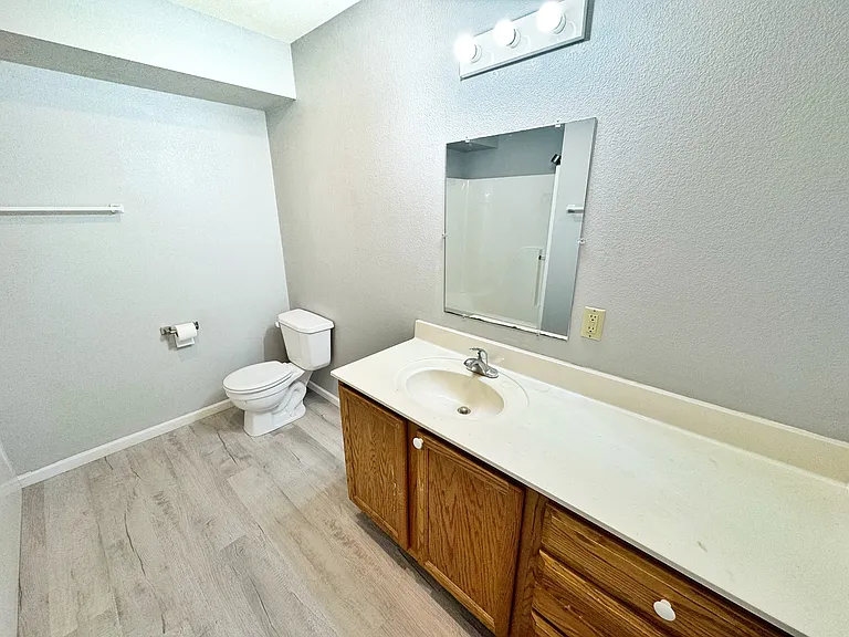720 E Culton St #A — Photo 6