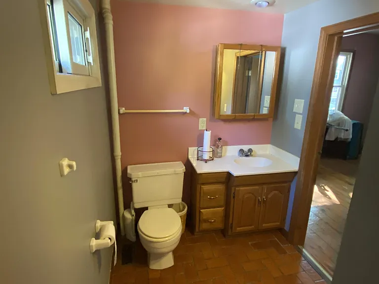804 W Hill St #2 — Photo 4