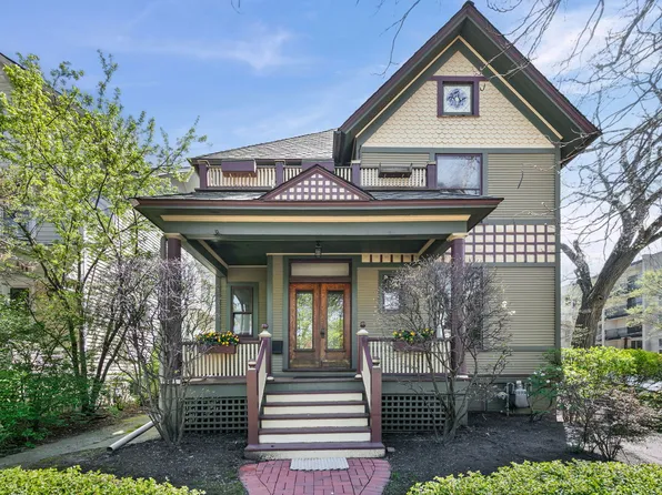 528 Greenwood St, Evanston, IL 60201