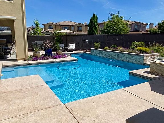 5th image of 2553 Orsay Way
