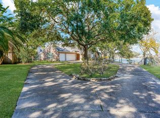 1542 Mija Ln, Seabrook, TX 77586