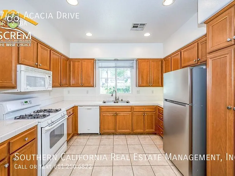 27471 Acacia Dr — Photo 10