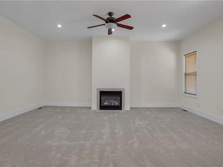 3228 Silver Lake Dr NE — Photo 21
