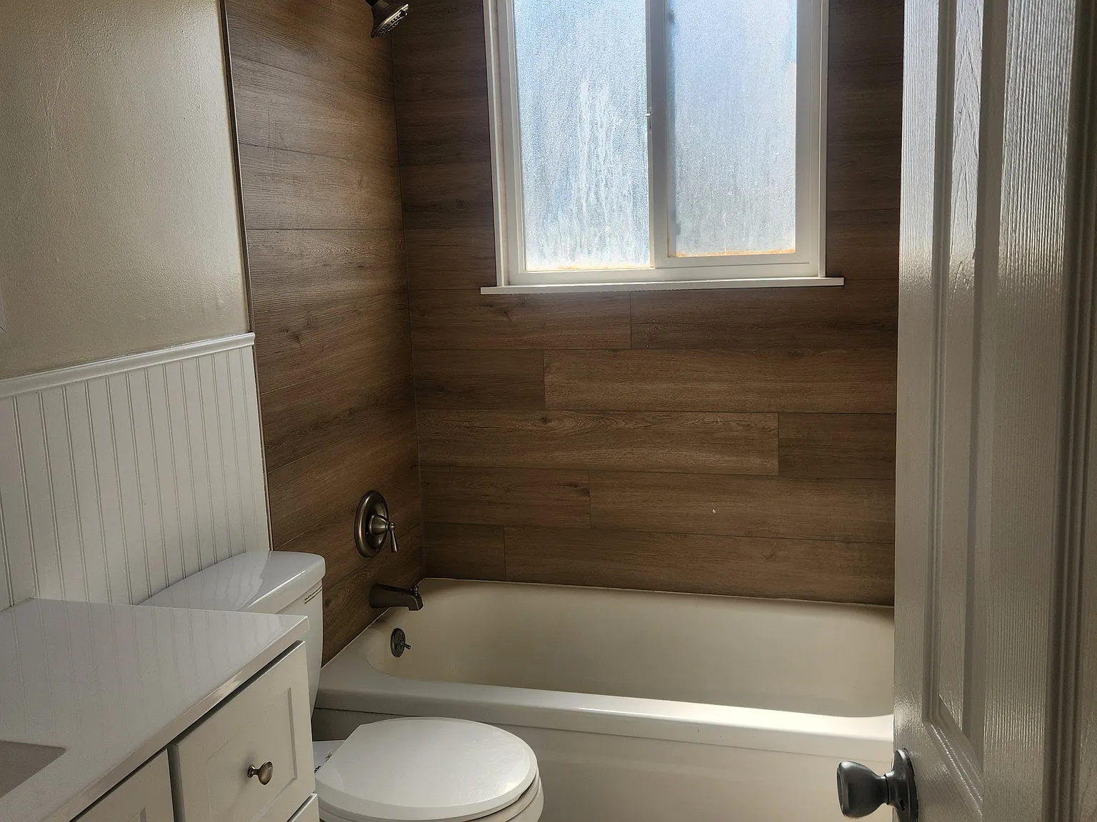 2 bed, 1.5 bath, 1000 sqft, $1,675 — Photo 2