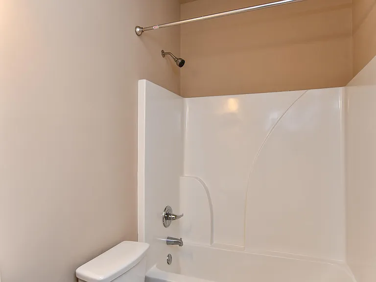 38 Ramapo Ct — Photo 58
