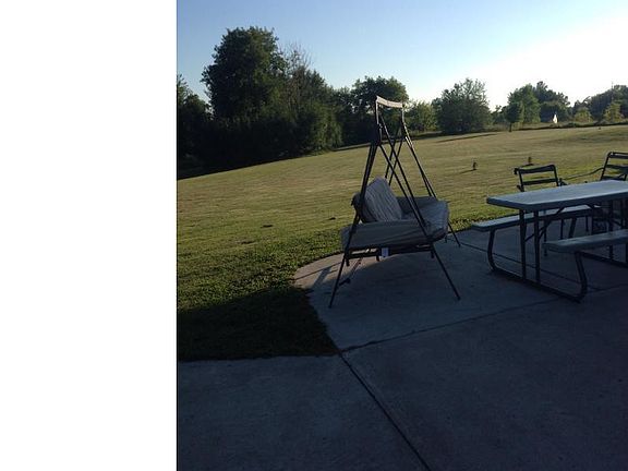 5th image of 31830 Lakeway Dr NE
