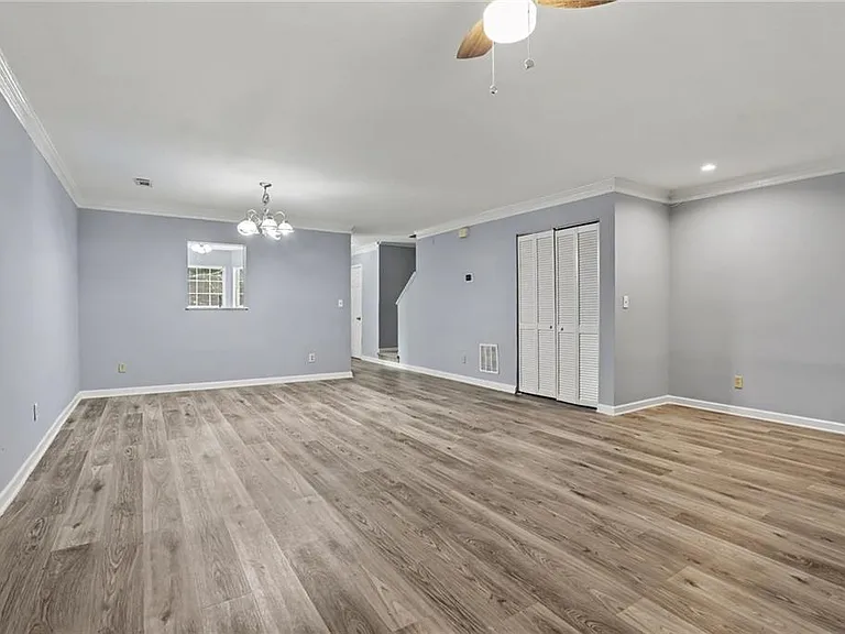 5582 Stonington Trace Pkwy — Photo 5