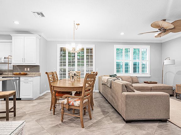5th image of 4675 Mediterranean Cir