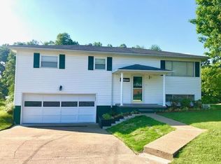 2505 Kirby Rd, Milton, WV 25541
