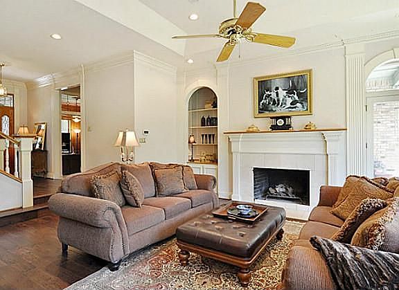 5th image of 320 Canyon Oaks Dr