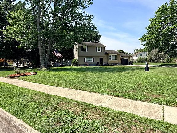 3rd image of 5542 Snyder Ave