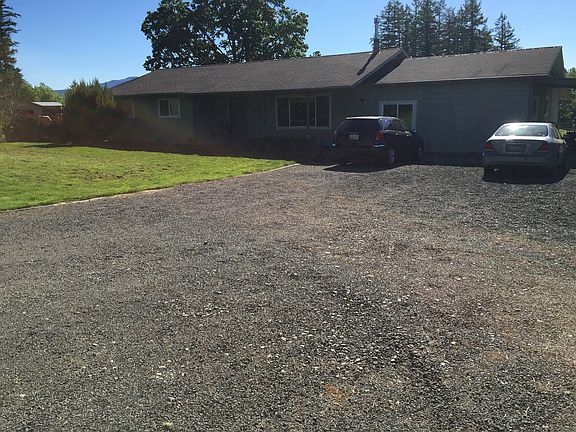 Lots of parking room!