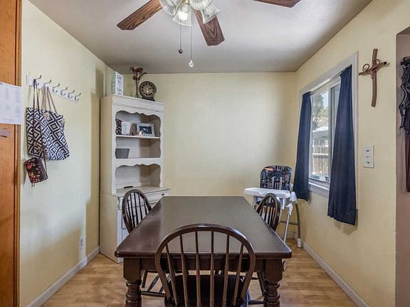 3rd image of 4943 E Carmen Ave