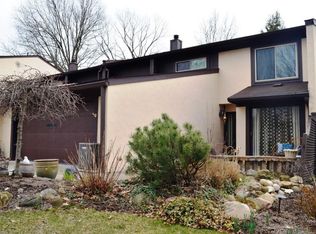 3390 S Smith Rd, Akron, OH 44333