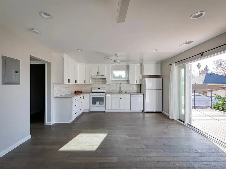 978 Delmas Ave #2 — Photo 4
