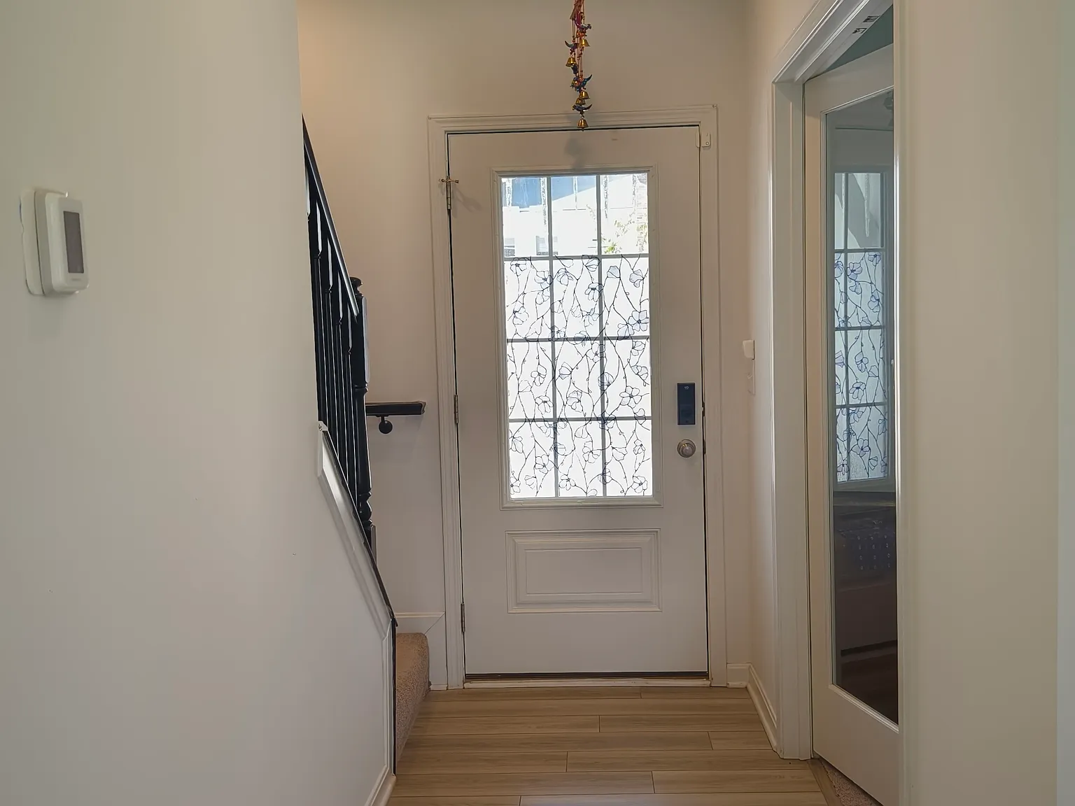 3 bed, 2.5 bath, 1991 sqft, $2,700 — Photo 2