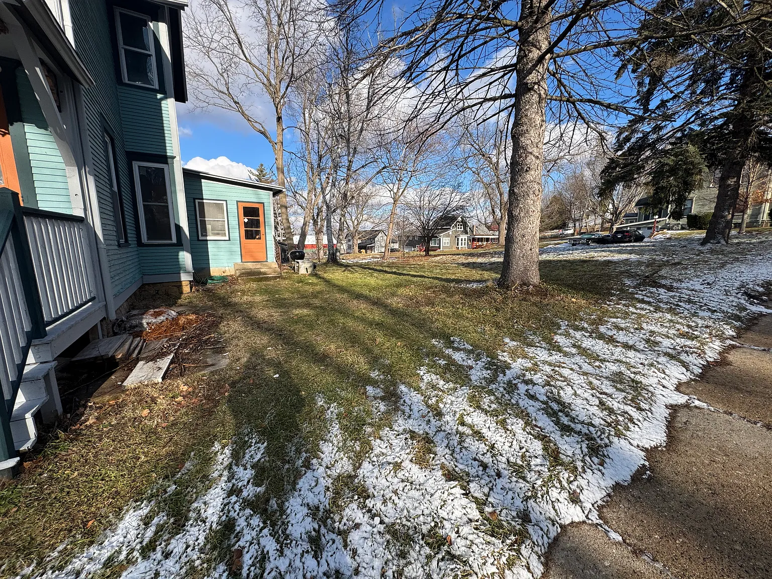 3 bed, 1700 sqft, $2,200 — Photo 3