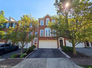 8091 Samuel Wallis St, Lorton, VA 22079