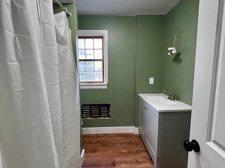 12 S Irving Ave — Photo 6