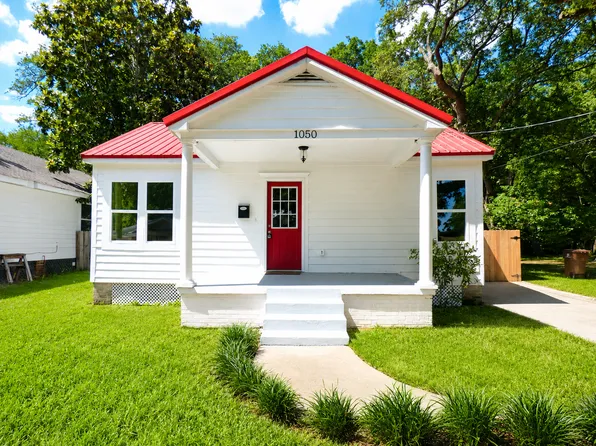 1050 Frank P Corso St, Biloxi, MS 39530