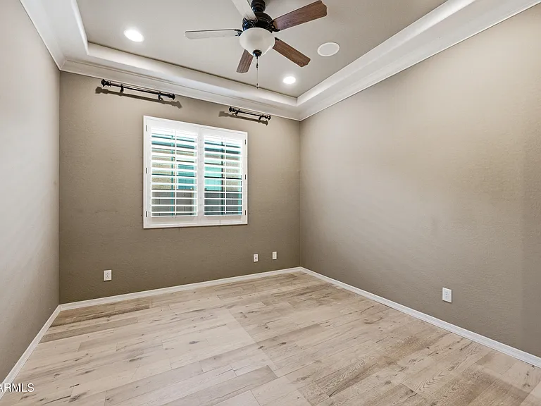 1930 E Horseshoe Dr — Photo 26