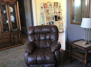 403 S Main St, Lakin, KS 67860