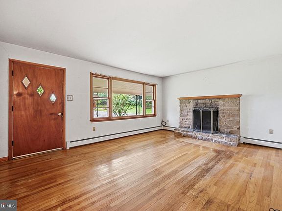4th image of 7303 Ira Sears Rd