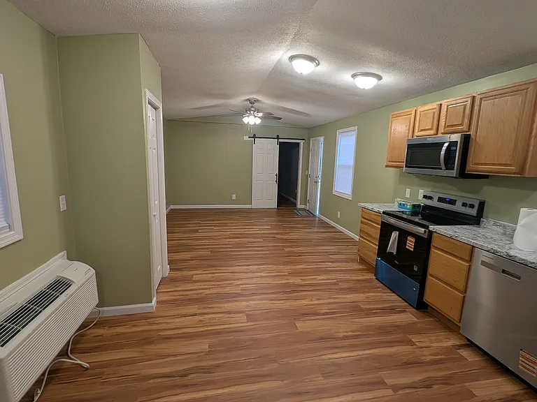 1220 Woodridge Dr #1220 — Photo 11