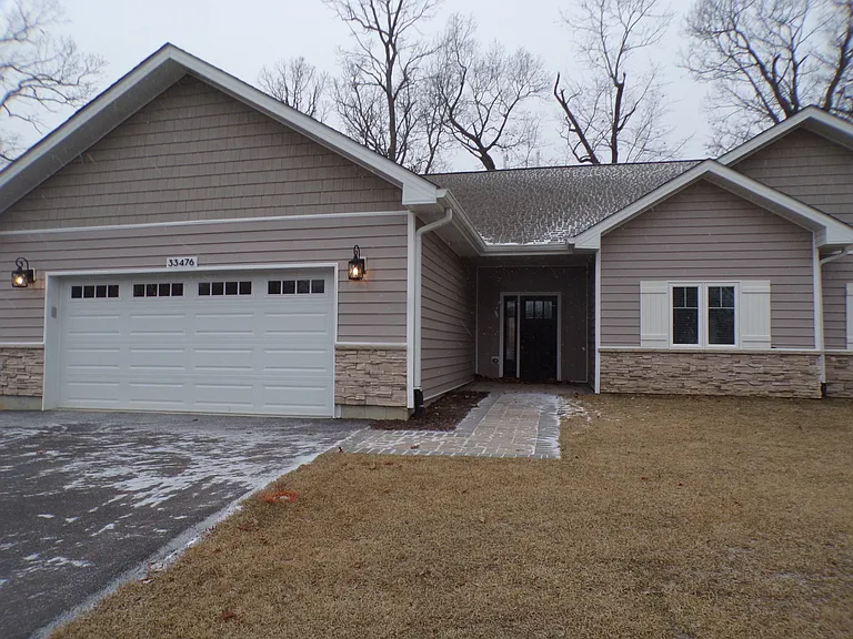 33476 N Evergreen Dr — Photo 46