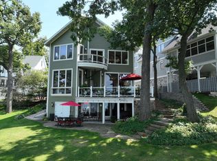 1811 S Shore Dr, Delavan, WI 53115