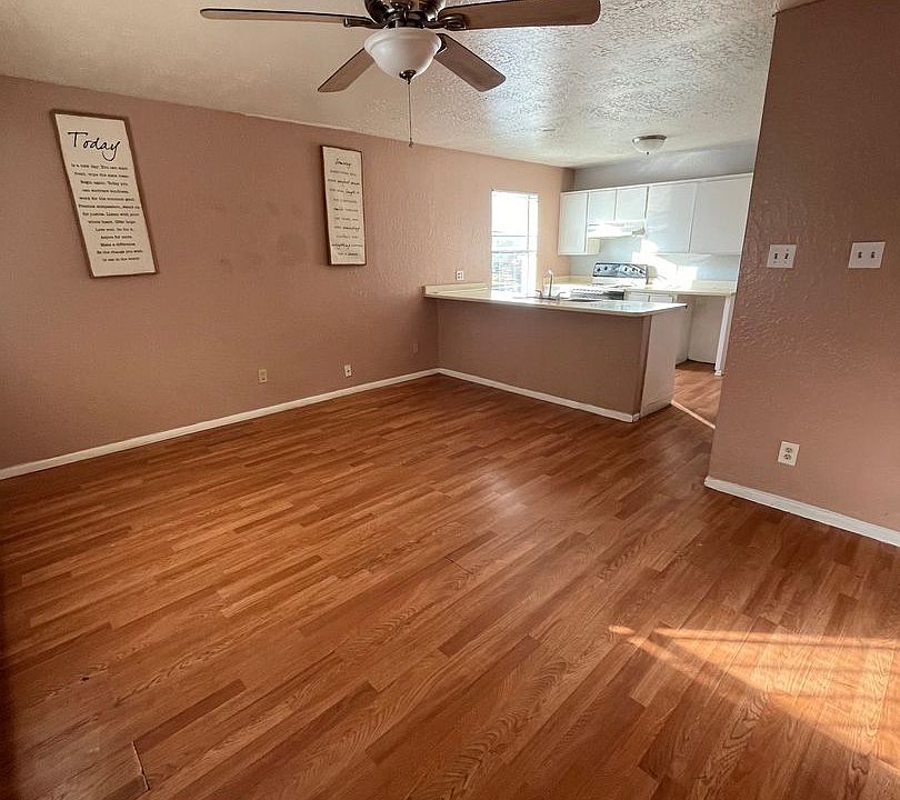 1st image of 1100 Coal Ave SW APT 11