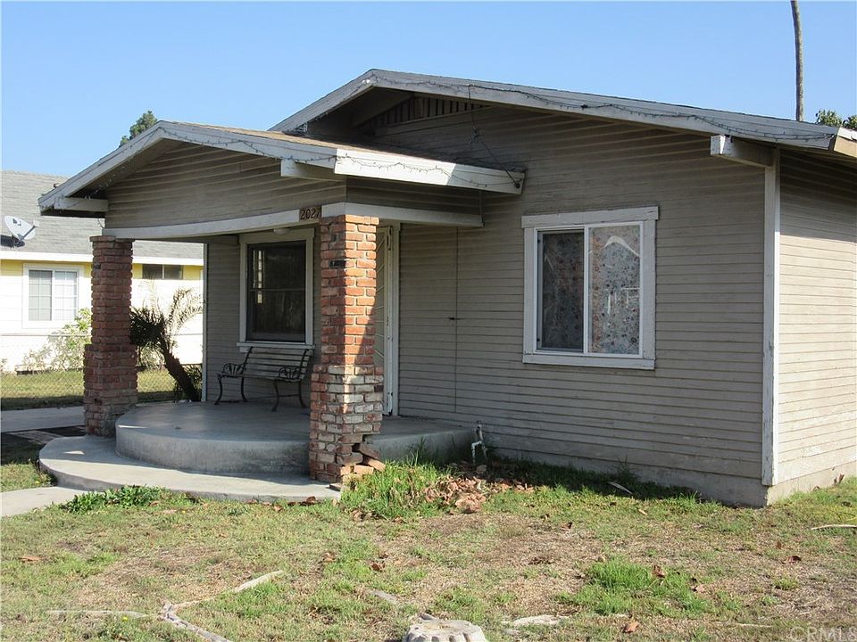 1st image of 2027 Cypress Ave
