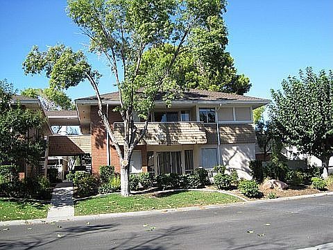 1st image of 762 Oakmont Ave Unit 502