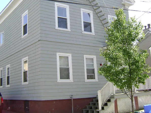 9 Amy St #3, Providence, RI 02906