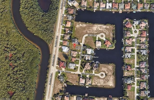 1st image of 4030 SW 30th Ave