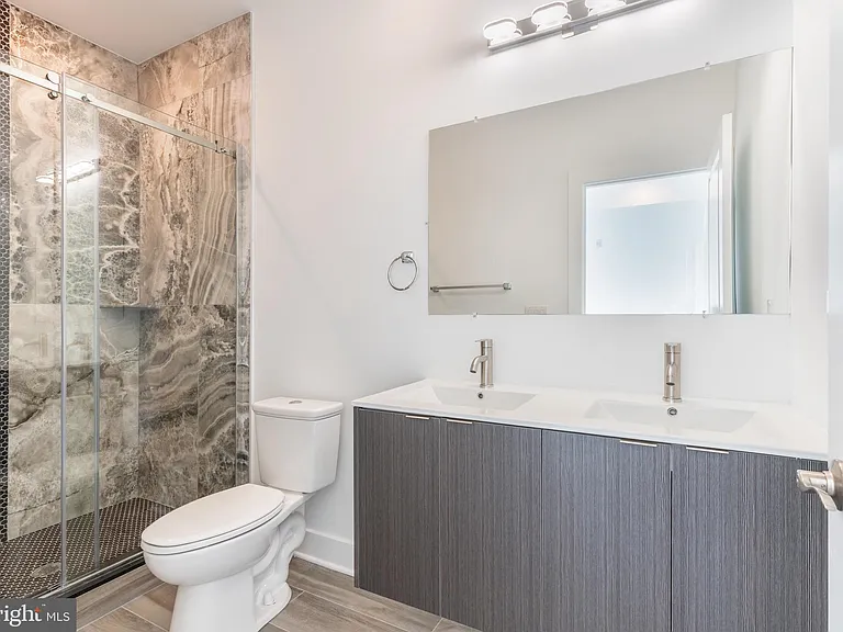 1423 N 8th St #3 — Photo 9