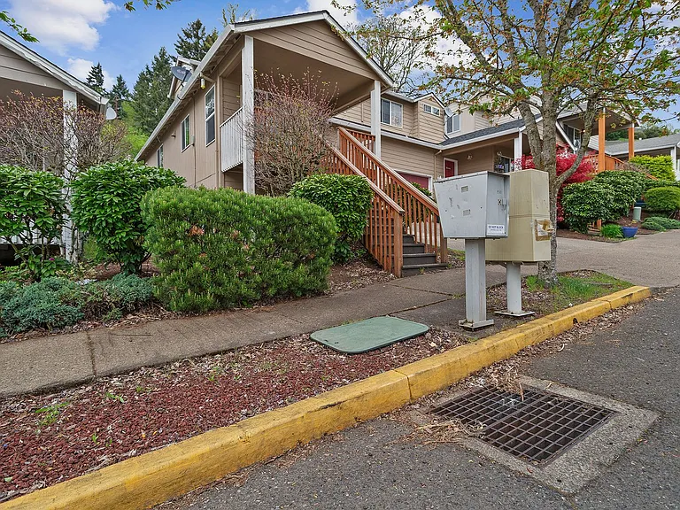 14154-14198 SE Summerfield Loop — Photo 2
