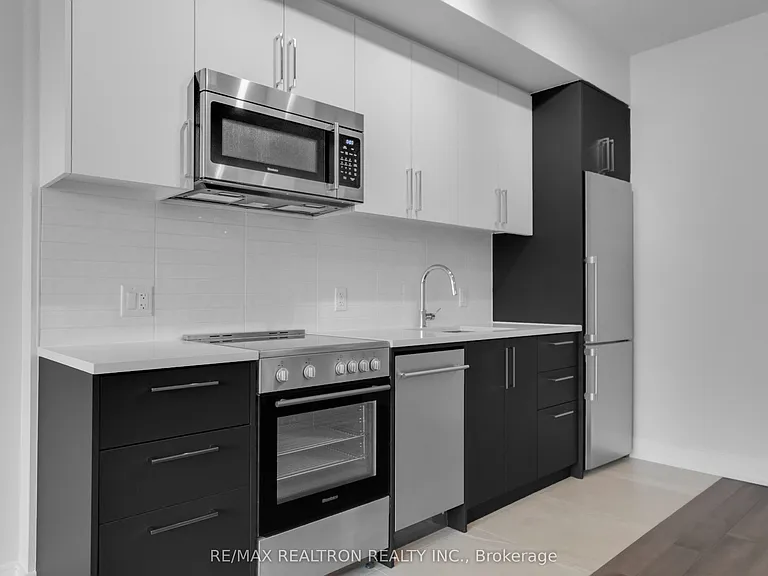 664 Spadina Ave #205 — Photo 25